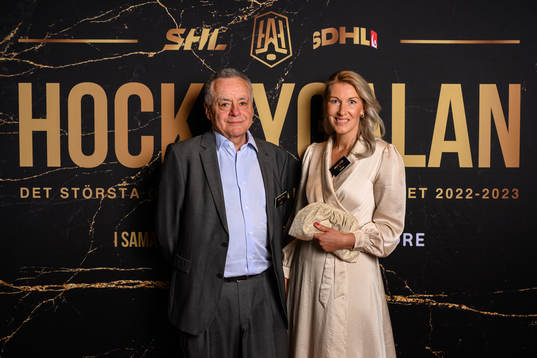 Szymon Szemberg och Caroline Jonsson, EHC