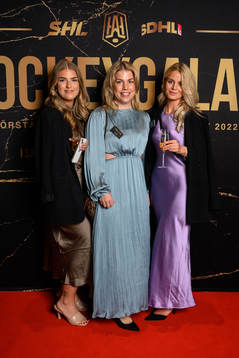 Ella Fridman, Johanna Helgesson och Sara Jonsson,