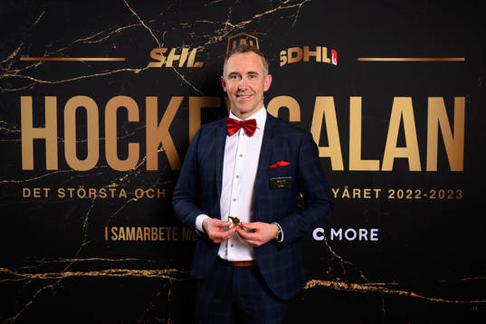 Linus Öhlund med priset Guldpipan