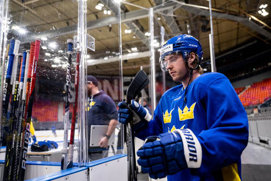 Rasmus Sandin of Sweden at a practice session