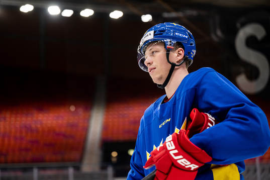 Lucas Raymond of Sweden at a practice session