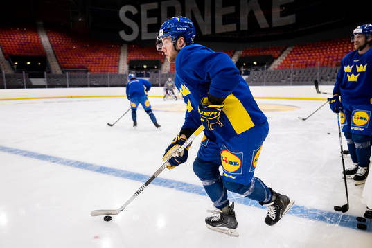 Alexander Nylander of Sweden at a practice session