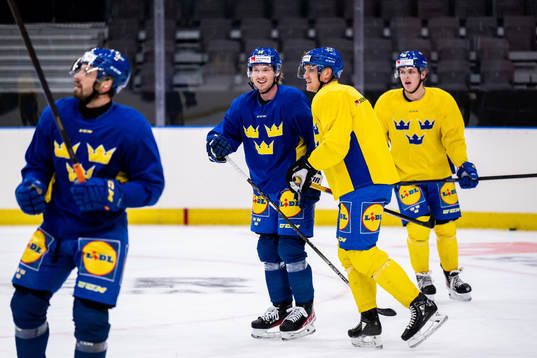 Rasmus Sandin and Jakob Silfverberg of Sweden at a practice