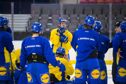 Jacob de la Rose of Sweden at a practice session