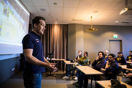 Head coach Sam Hallam of Sweden at a team meeting