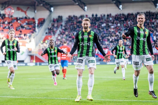 GAISs Julius Lindberg jublar