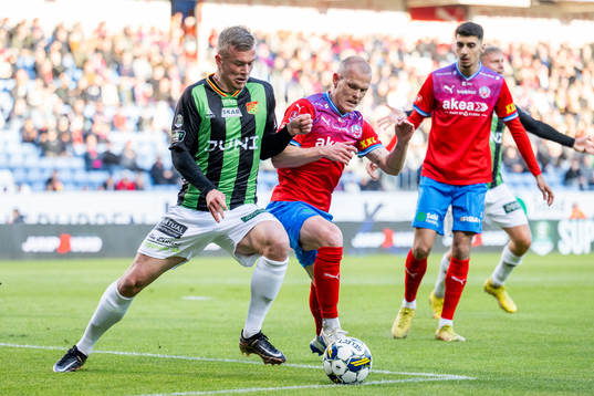 GAISs Alexander Ahl Holmström och Helsingborgs Philip