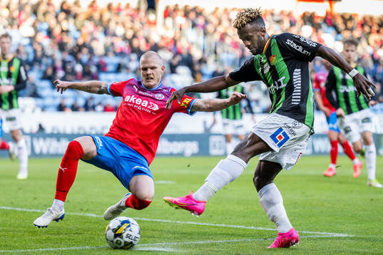GAISs Richard Emeka Friday och Helsingborgs Philip Rejnhold