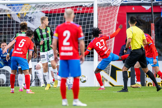 Helsingborgs Benjamin Acquah gör 1-1