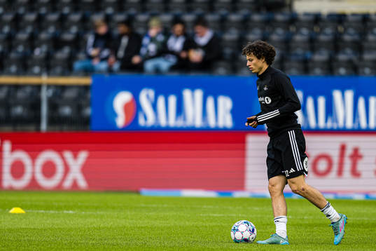 Leo Erik Jean Cornic of Rosenborg warms up
