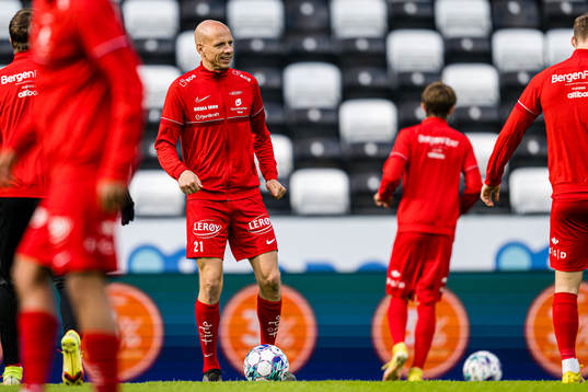 Ruben Kristiansen of Brann warms up