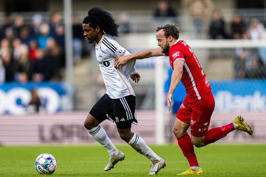 Jayden Nelson of Rosenborg and Bård Finne of Brann