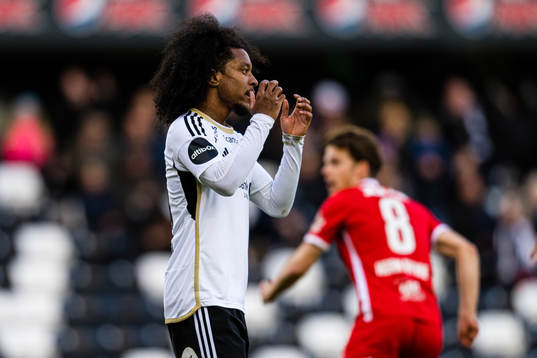 Jayden Nelson of Rosenborg reacts