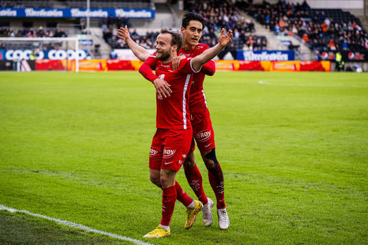 Bård Finne of Brann celebrates