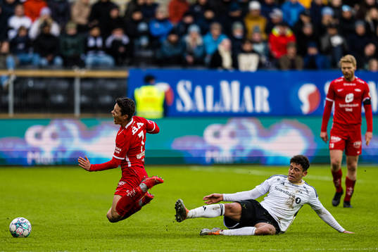 Mathias Rasmussen of Brann and Samual Jarard Rogers of