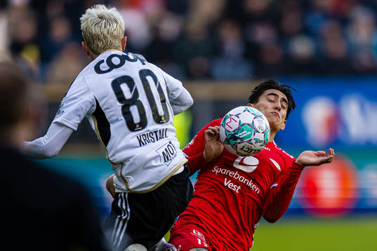 Kristall Mani Ingason of Rosenborg and Svenn Crone of Brann
