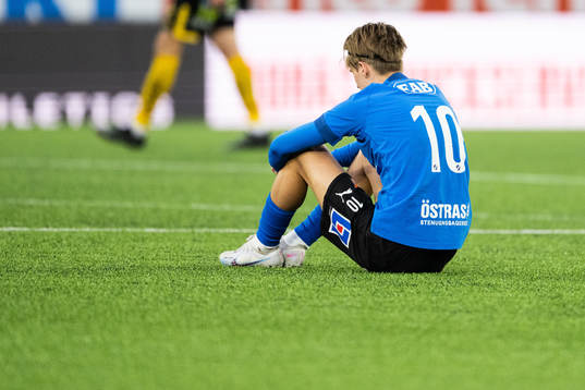 Halmstads Erik Ahlstrand deppar