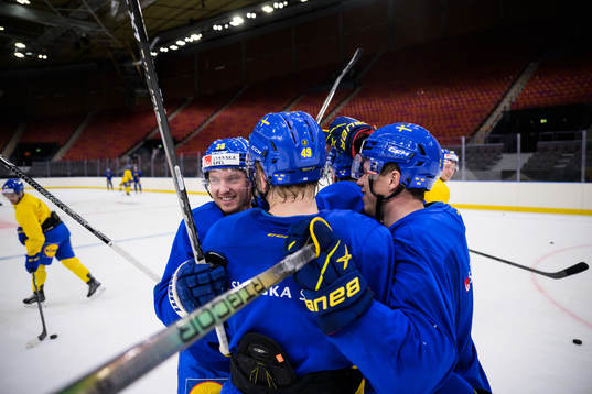 Rasmus Sandin, Fabian Zetterlund and Lucas Raymond of