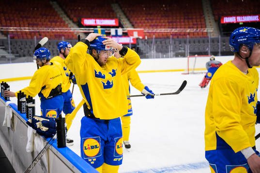 Alexander Nylander of Sweden at a practice session