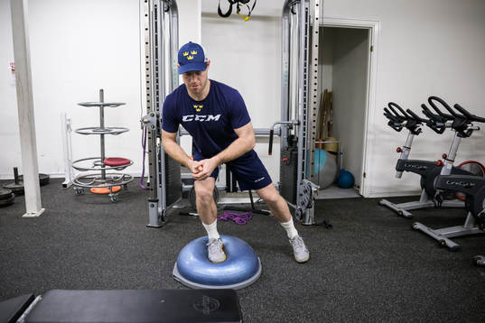 Oscar Lindberg of Sweden at a practice session
