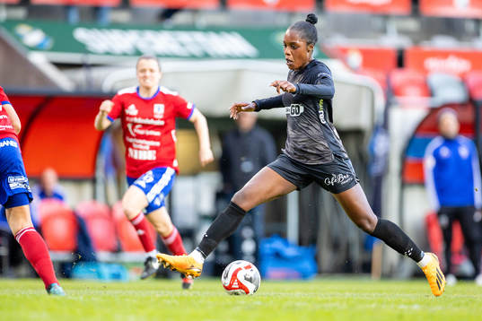 Växjö DFFs Evelyn Ijeh