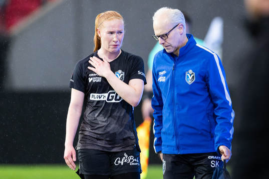 Växjö DFFs Tilde Johansson har ont