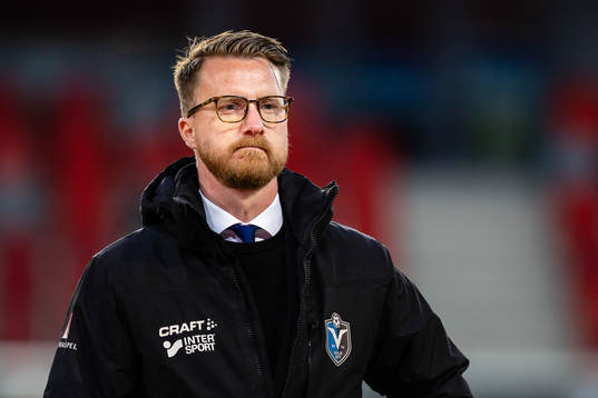 Växjö DFFs huvudtränare Olof Unogård deppar