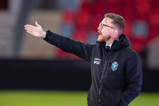 Växjö DFFs huvudtränare Olof Unogård