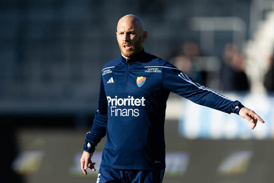 Djurgårdens Magnus Eriksson innan fotbollsmatchen i