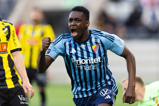 Djurgårdens Joel Asoro jublar