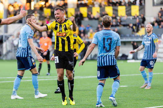 Häckens Even Hovland jublar