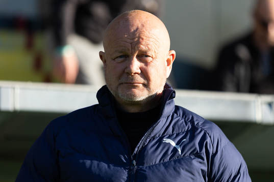 Häckens tränare Per-Mathias Høgmo innan fotbollsmatchen