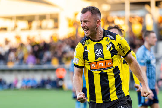 Häckens Even Hovland jublar