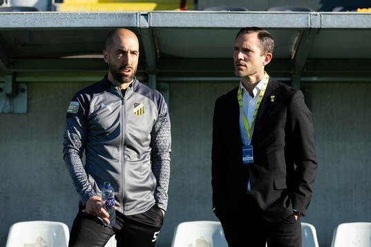 Häckens assisterande tränare Martin Foyston och sportchef