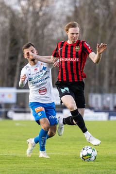 Värnamos Ajdin Zeljkovic och Brommapojkarnas Tim Waker