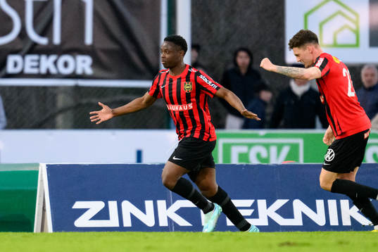 Brommapojkarnas Richie Omorowa jublar