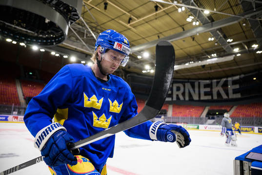 Rasmus Sandin of Sweden at a practice session