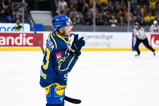 Lucas Raymond of Sweden celebrates