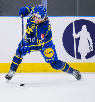 Anton Lindholm of Sweden