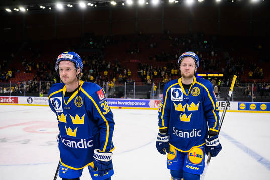 Rasmus Sandin and Alexander Nylander of Sweden