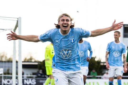 Malmö FFs Sebastian Nanasi jublar