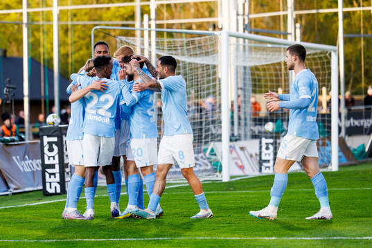 Malmö FFs spelare jublar
