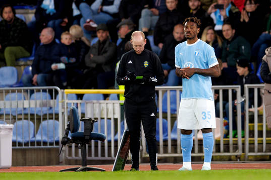 Malmö FFs Samuel Kotto blir inbytt