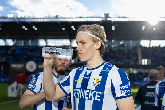 IFK Göteborgs Johan Bångsbo innan fotbollsmatchen i