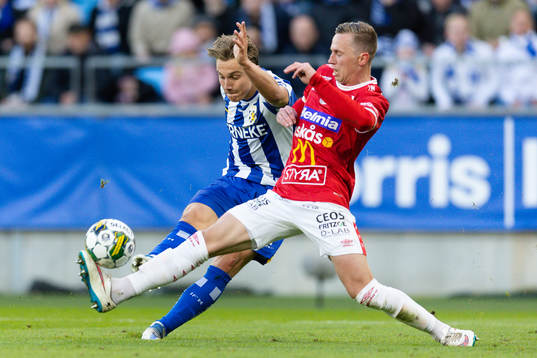 IFK Göteborgs Linus Carlstrand och Degerfors Erik Lindell