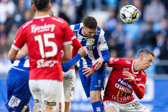 IFK Göteborgs Marcus Berg nickar in 4-0