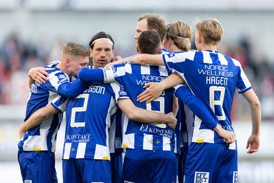 IFK Göteborgs Marcus Berg jublar med lagkamrater