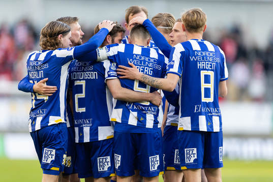 IFK Göteborgs Marcus Berg jublar med lagkamrater