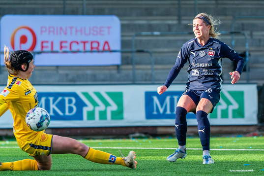 FC Rosengårds Olivia Schough gör 2-0 bakom Kristianstads