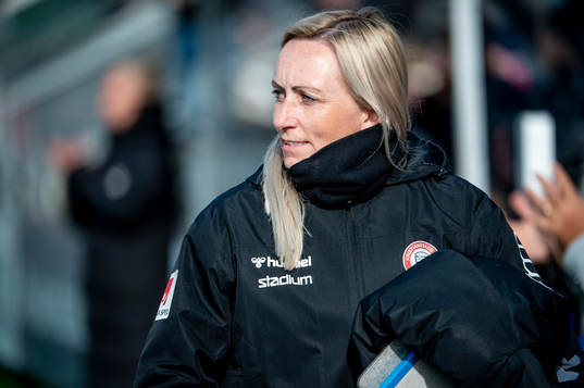 Kristianstads tränare Elisabet Gunnarsdottir innan